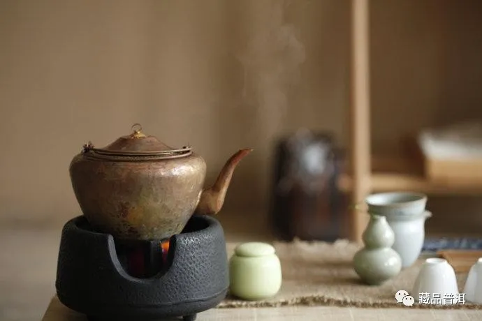 普洱茶怎么煮更好喝？哪种普洱茶适合煮？铁壶适合煮茶吗？